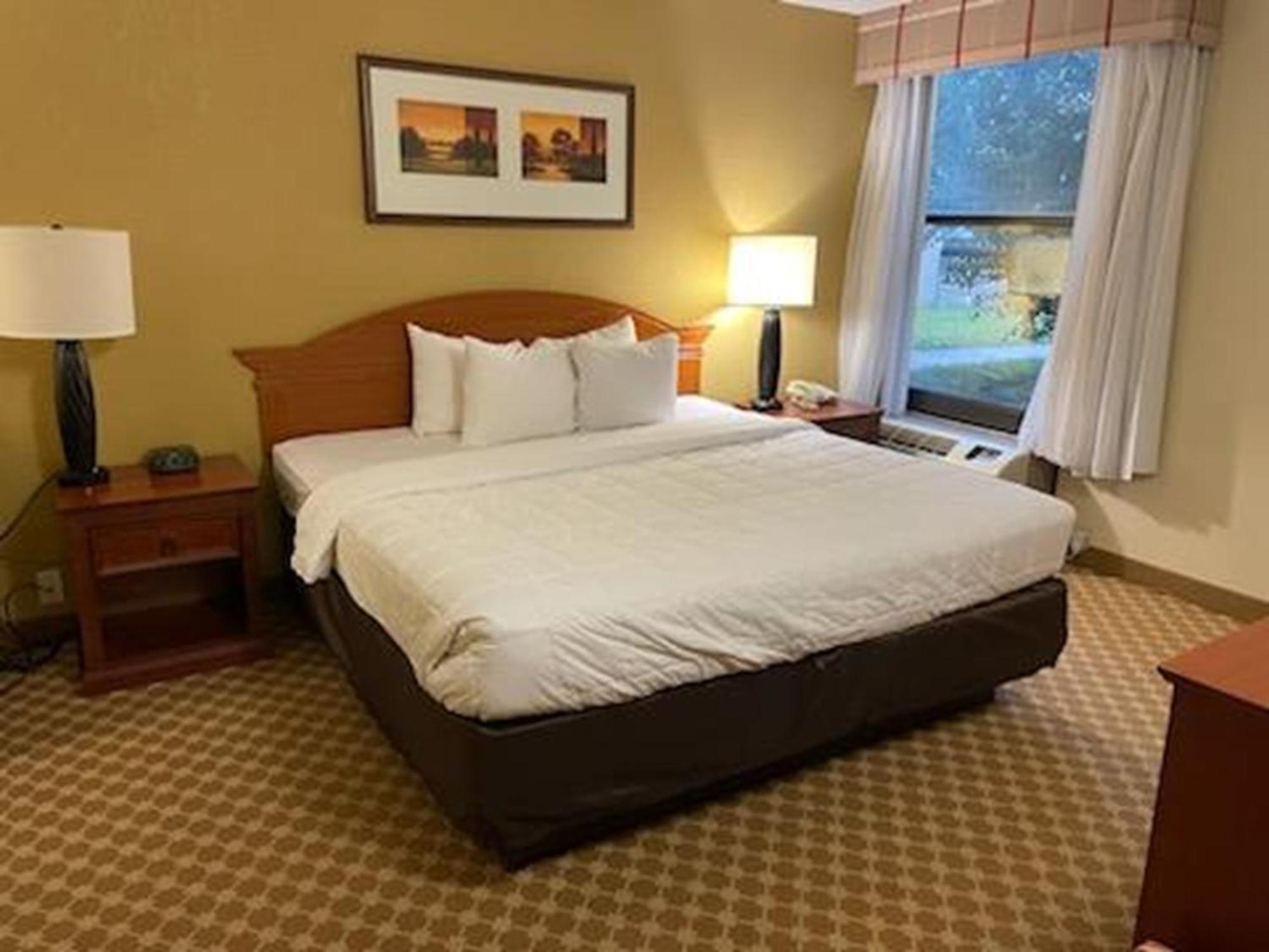 Quality Inn & Suites Saginaw Eksteriør bilde