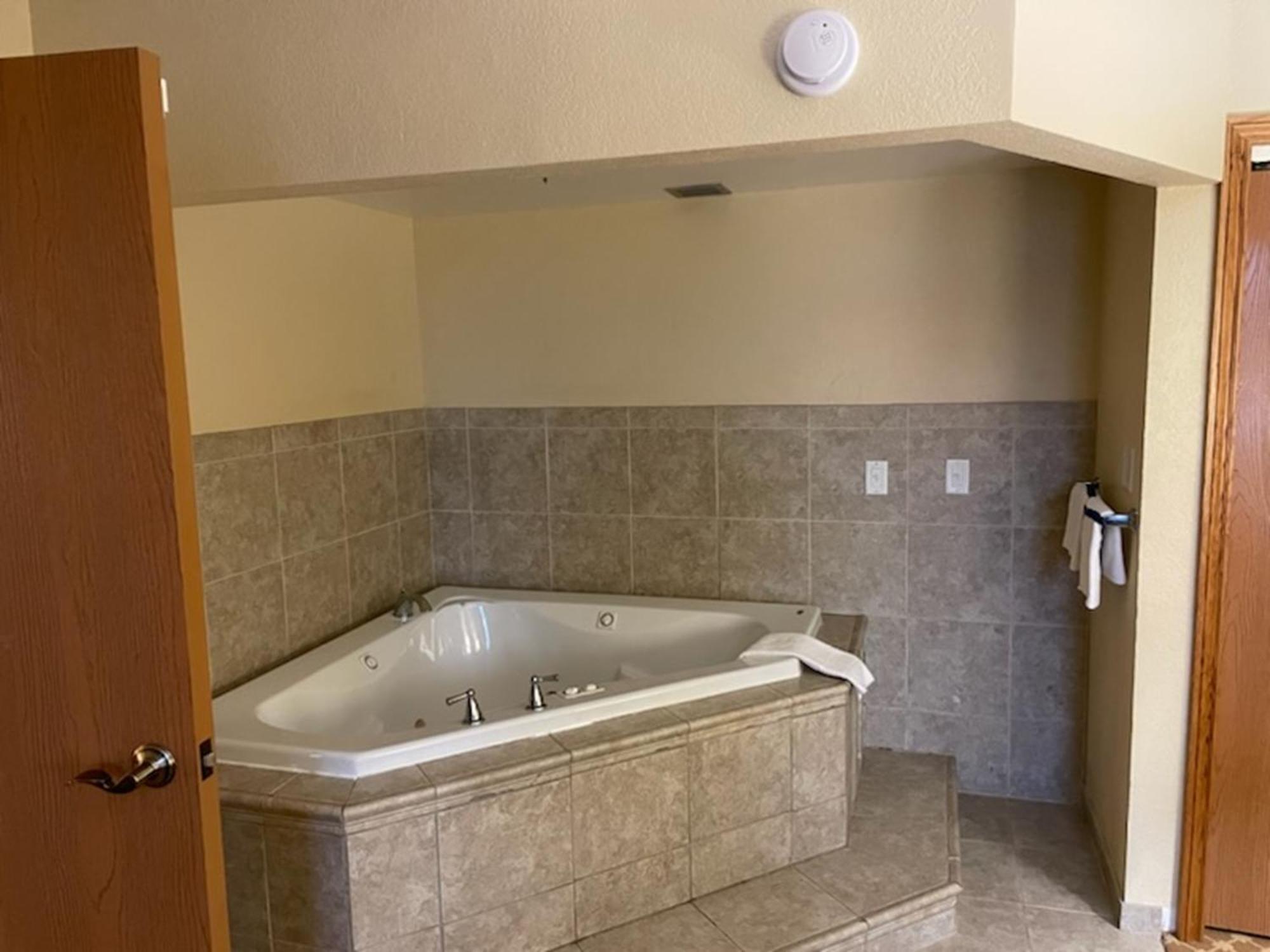 Quality Inn & Suites Saginaw Eksteriør bilde